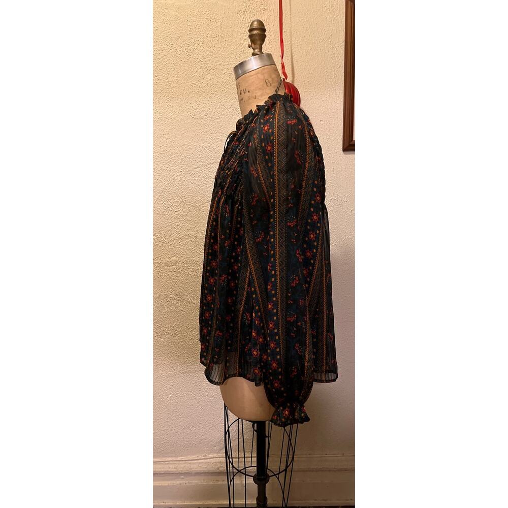 Hailey & Co Smocked Print Long Sleeve Tie Neck Blouse Top Size L - Picture 4 of 9